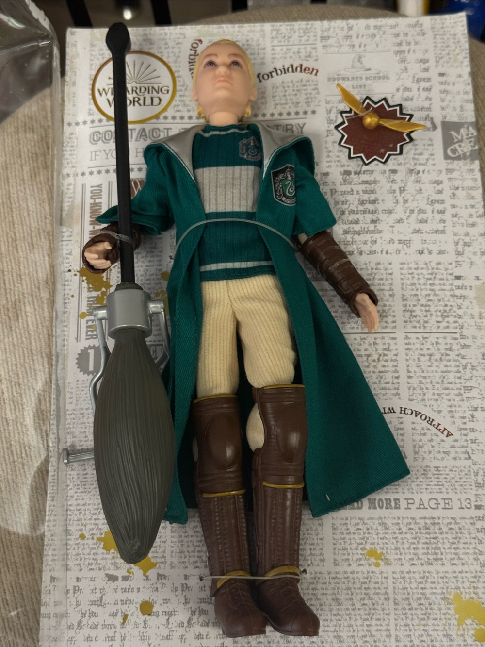 Harry Potter Quidditch Draco Malfoy Malefoy Action Figure New DAMAGED BOX - Picture 2 of 4